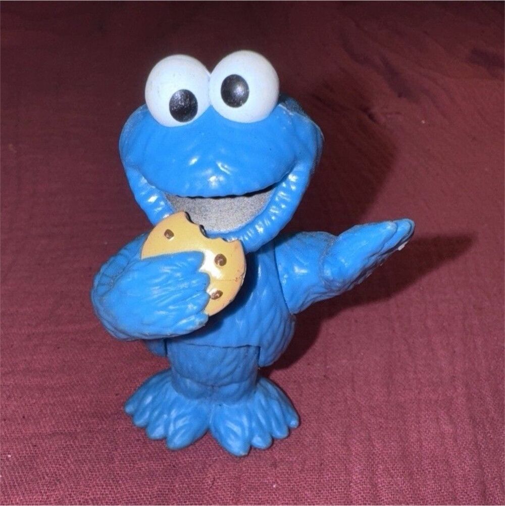 Cookie Monster Sesame Street Figurine Plastic Blue 4 Inch Cartoon Character